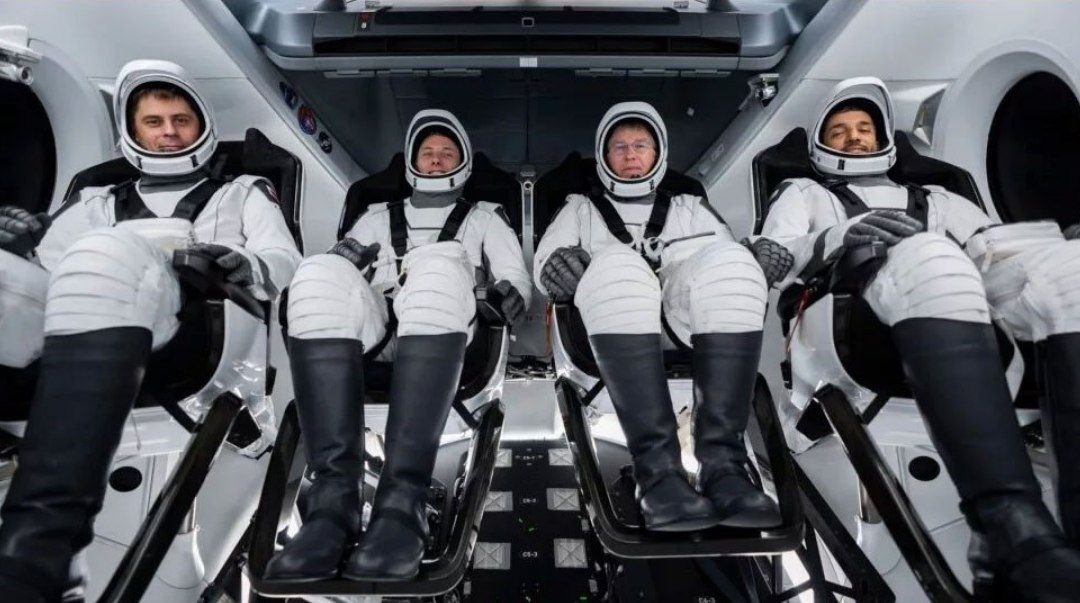 چوار کەشتیوانی سپەیس ئێکس وێستگەی بۆشایی ئاسمانی نێودەوڵەتی بەرەو زەوی بەجێ دەهێڵن