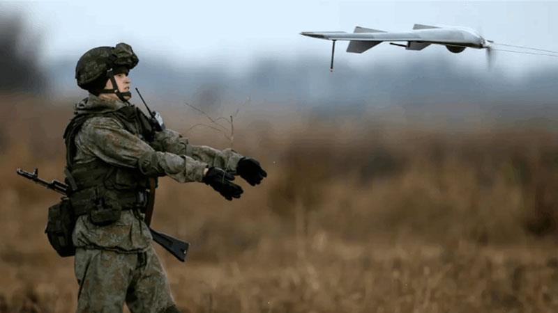 له‌ قوتابخانه‌كانی‌ روسیا مه‌شق به‌ فێرخوازه‌كان ده‌كرێت له‌سه‌ر به‌كارهێنانی درۆن