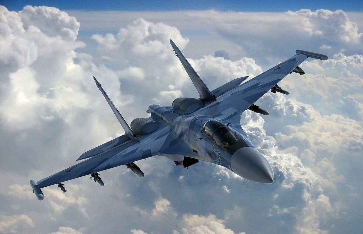 نوێنەری مەجلیسی ئێران : فڕۆکەی شەڕکەری " سۆخۆی ٣٥ " سەرەتاکانی بەهار دەگاتە ئێران