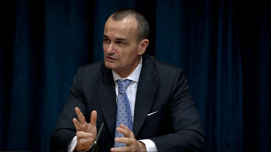 باڵیۆزی فەڕەنسا لە واشینتۆن تویتە جەنجاڵییەکەی لە سەر پیتاندنی یۆرانیۆم لە ئێران بە ئیجبار سڕییەوە