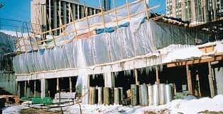 ویژدان لە کوێیە  ؟؟؟    کرێکارێکی ڕۆژهەڵاتی کوردستان لە شاری سلێمانی لە سەرما ڕەق دەبێتەوە