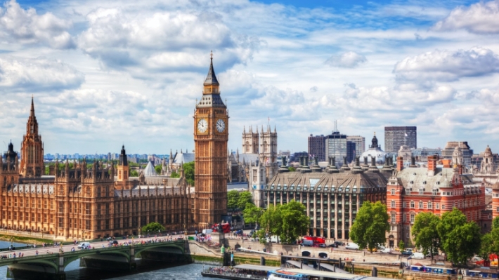 بەریتانیا ڕێو شوێن دژی كۆچبەرەكان تووندتر دەكات