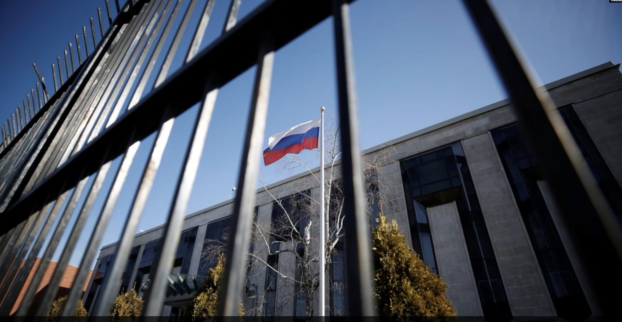 ڕووسیا داوا لە هاووڵاتیانی دەکات گەشت نەکەن بۆ کەنەدا