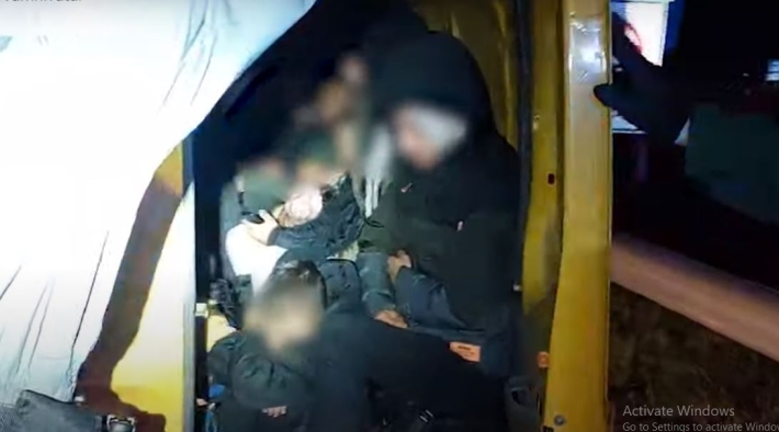 لە هەنگاریا 25 پەنابەری کورد دەستگیرکران