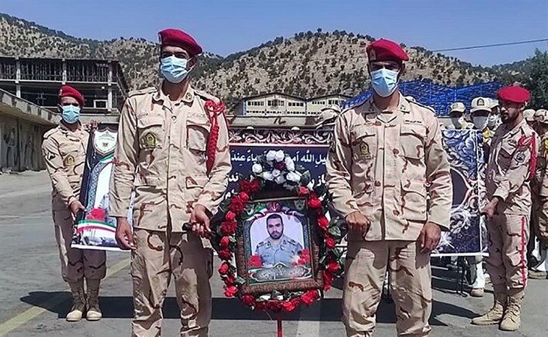 ٥ کەس بە تۆمەتی کوشتنی پلەدارێکی نیزامی لە بانە لە لایەن فەرماندەی یەکەی سنووری پارێزگای سنە دەست بەسەر دەکرێن