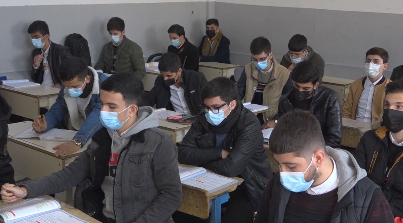 بەڕێوبەرایەتی گشتی ئەزموونەکانی سەر بە وەزارەتی پەروەردە ڕاگەێندراوێک بۆ خوێندکارانی پۆلی ١٢ بڵاو دەکاتەوە