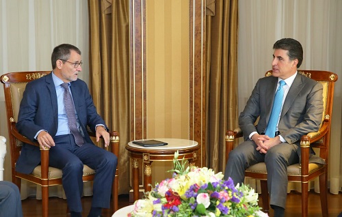 نێچیرڤان بارزانی سه‌رۆكى هه‌رێمى كوردستان له‌گه‌ڵ باڵیۆزى یه‌كیتی ئه‌ورووپا له‌ عێراق كۆبووه‌وه‌