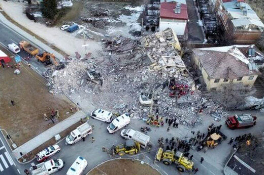 ژمارەی گیان لە دەستداوانی بوومەلەزەکەی ئیزمیر گەیشتە ١٠٠ کەس