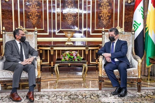 مەسروور بارزانی سەرۆکی حکوومەتی هەرێمی کوردستان پێشوازی لە بریکاری پێشکەوتووی وەزارەتی دەرەوەی عێراق دەکات