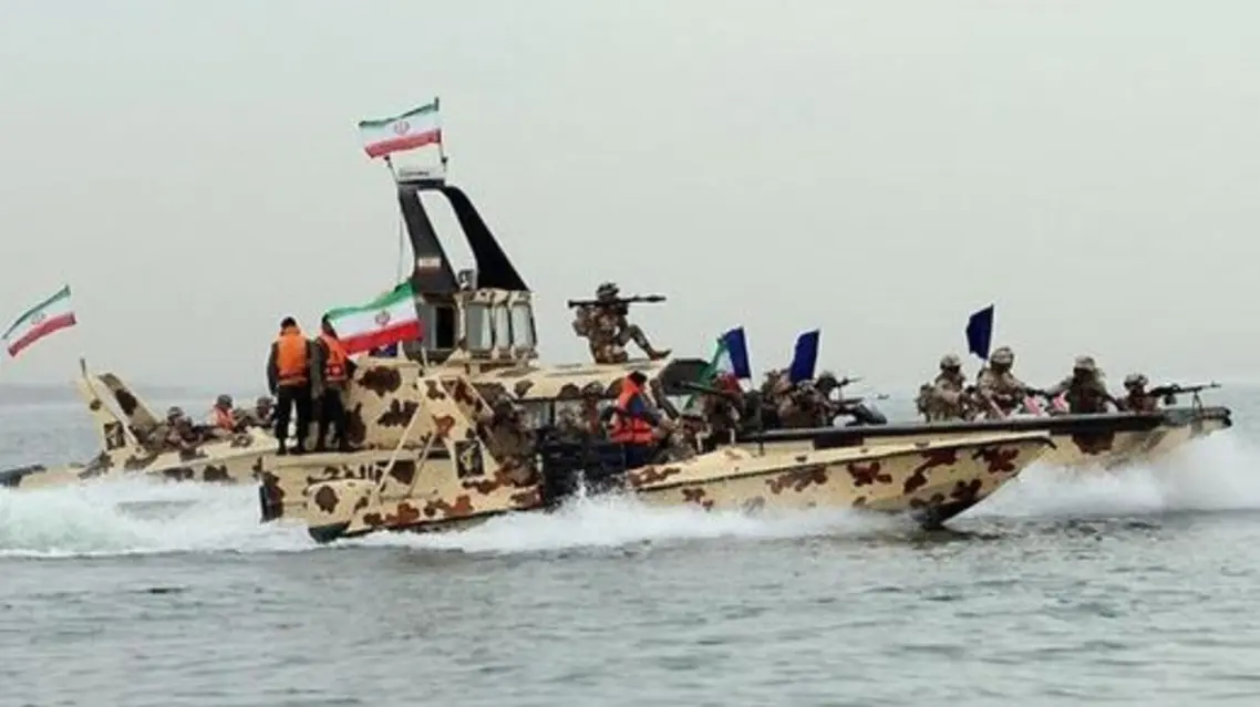 هێزی دەریایی سوپای پاسداران دەست بەسەر " کەشتی یەکی بیانی "دا دەگرێت