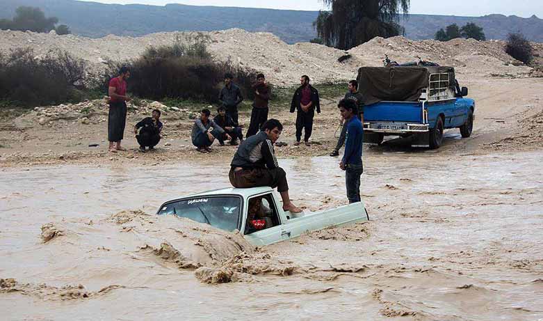 بەپەلە ...   ٩ شار لە پارێزگای خووزستان بە هۆی لافاوەوە چوول دەکرێت و ٤٠٠ هەزار کەس لە مەترسیدان