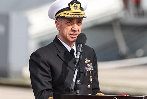 دەریاوان تاتلئۆغڵو : "ئێمە نامانەوێت ئەمریکا و ناتۆ لە دەریای ڕەشدا بن"