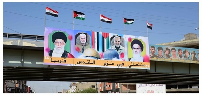 كازمی داوای لێكردنه‌وه‌ی وێنه‌ هه‌ڵواسراوه‌كانی كه‌سایه‌تییه‌ ئێرانییه‌كان ده‌كات