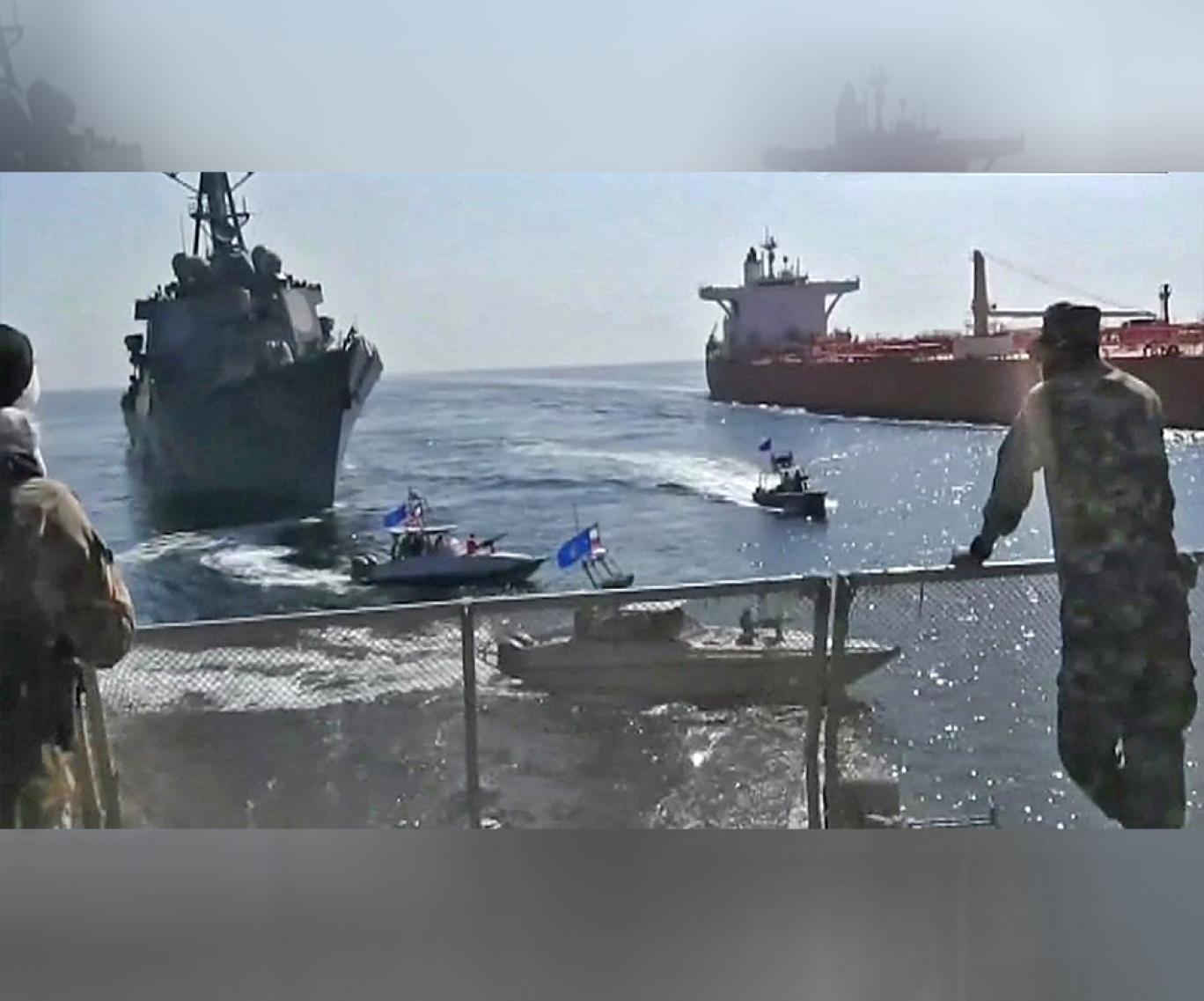 سوپای پاسداران دەستی بەسەر کەشتییەکی گواستنەوەی سوتەمەنیدا گرت