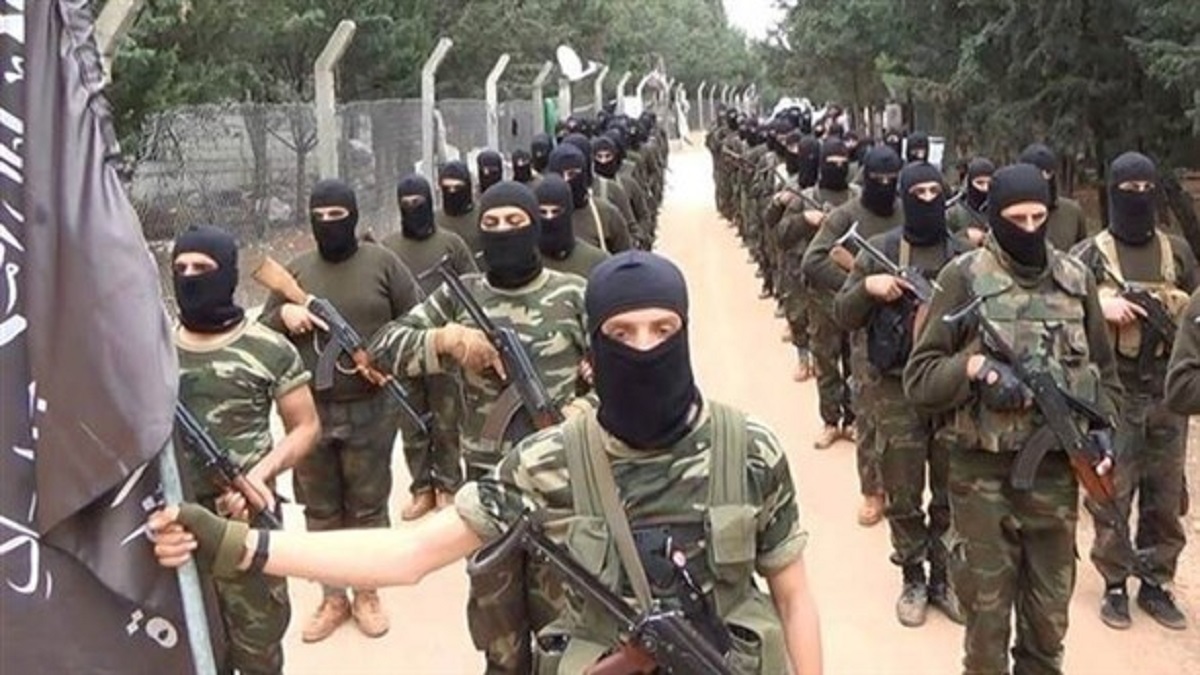 بەپەلە ...  لە حەلەب لە نێوان دژبەرانی سووریا و تێرۆریستان دا تێکهەڵچوونی چەکداری لە ئارادایە