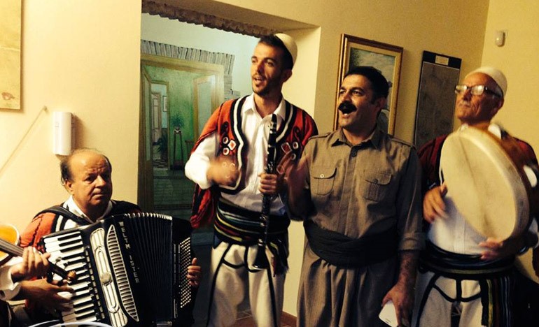 کۆنسێرتێک لە سنە بۆ یادی هۆنەرمەندانی گەورەی کورد " حەسەن زیرەک و عەلی مەردان " بەڕێوەدەچێت