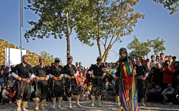 فێستیڤاڵی شانۆی سەرشەقامی مەریوان لە ئاستێکی بەرزدا بەڕێوە دەچێت