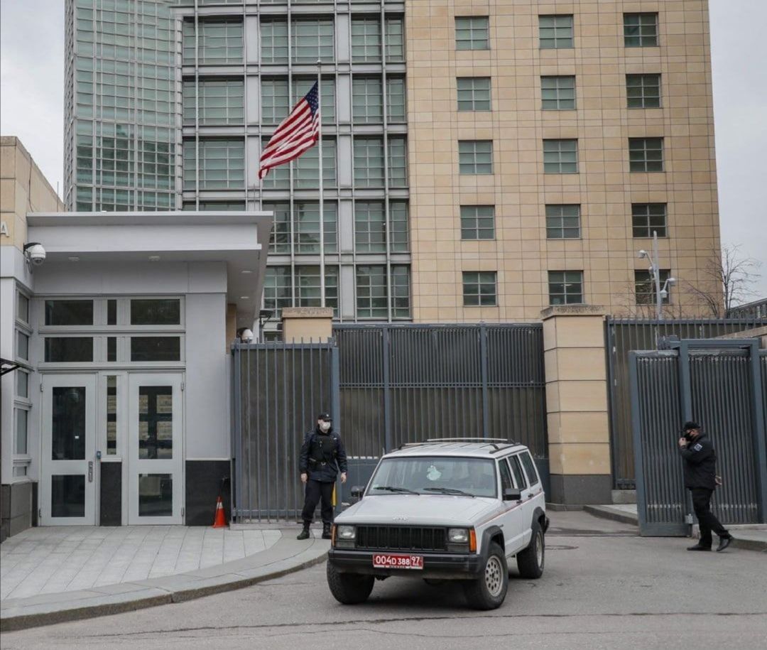 ئەمریکا داوا لە هاووڵاتییەکانی دەکات بەپەلە ڕووسیا بەجێ بهێڵن