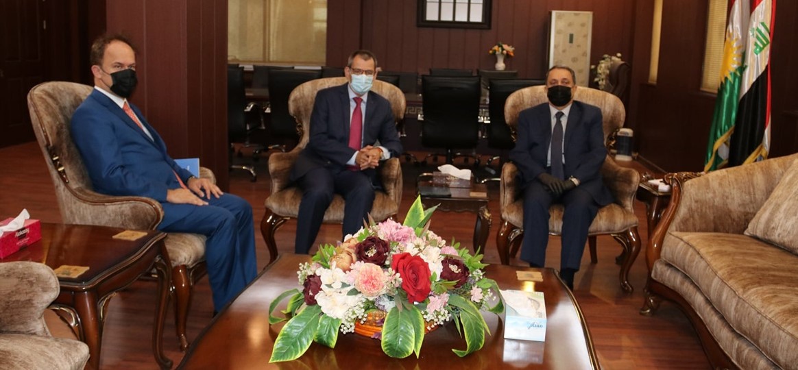 سەرۆكی ئەنجوومەنی دادوەری لە دیدار لەگەڵ باڵیۆز و بەرپرسی نوێنەرایەتی یەكێتی ئەورووپا لە هەرێمی كوردستان دەربارەی دۆسیەی سزادراوانی بادینان لێدوانی نوێ بڵاو دەکاتەوە