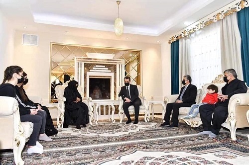 مەسروور بارزانی سەرۆکی حکوومەتی هەرێمی کوردستان سەردانی ماڵی خوالێخۆشبوو فرسەت سۆفی دەکات