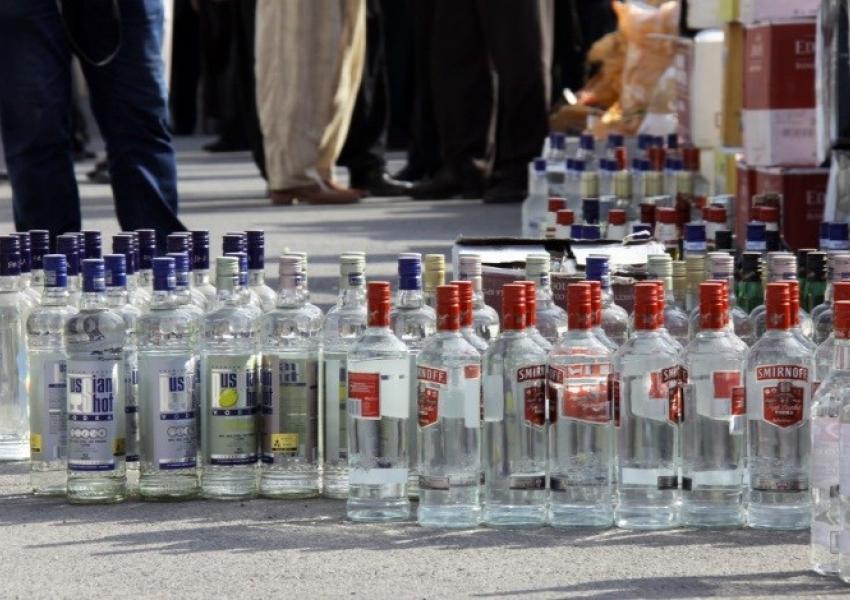 ئێران؛ سزای لەسێدارەدان بۆ چوار فرۆشیاری خواردنەوەی کحولیی ساختە دەرکرا