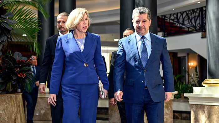 مەسروور بارزانی سەرۆکی حکوومەت پێشوازی لە باڵیۆزی ئوسترالیا لە عێراق دەکات