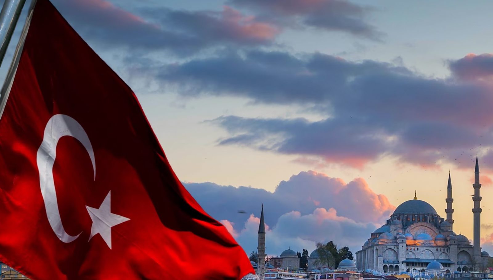 تورکیا دەیەوێت رێگری لە چوونی کەشتی جەنگی بۆ دەریای رەش بکات