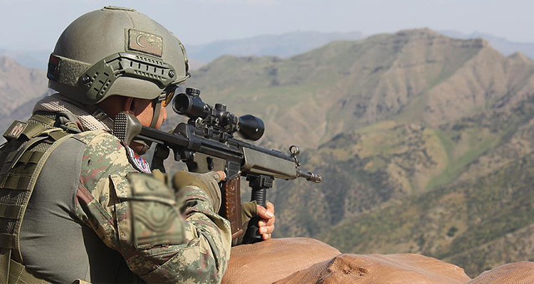 بەپەلە ... سوپای تورکیا ... فەرماندەکانی پەکەکە لە قەندیلن تاکوو گرتنی هەموو قەندیل لە شەڕ بەردەوام دەبین