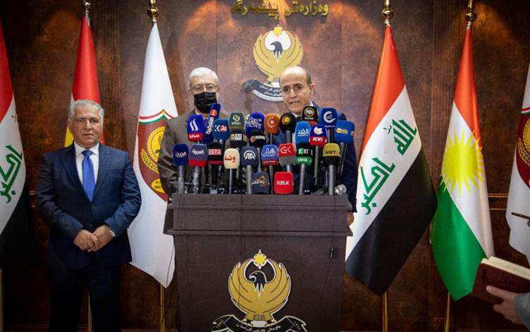 به‌ بڕیاری وه‌زیری پێشمه‌رگه‌ ڕووماڵی میدیایی ده‌زگاكانی ڕاگه‌یاندن ، بۆ ناو به‌ره‌كانی جه‌نگ و هێزه‌كانی پێشمه‌رگه، راسته‌وخۆ و ناراسته‌وخۆ، به‌ته‌واوی قه‌ده‌غه‌ كرا