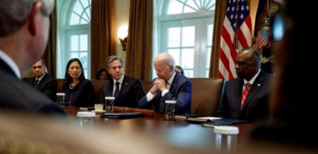 بایدن : ڕیاز مەڕۆ ، بۆڕی نەوتی ئێران بکەوە