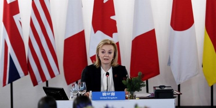 بەریتانیا ، گشتپرسی یەکگرتنی ناوچەکانی ئۆکراین ی بۆ سەر ڕووسیا بە " زۆری وەحشیانە " ناوبرد