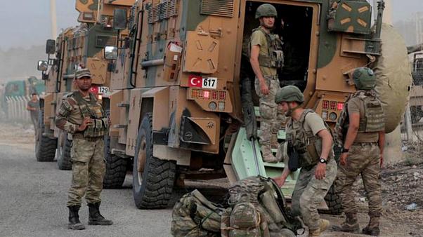 لە هێرشیکی تۆپخانه‌ی سوپای سووریا ژمارەیەکی بەرچاو لە سەربازانی تورکیا برینداربوون