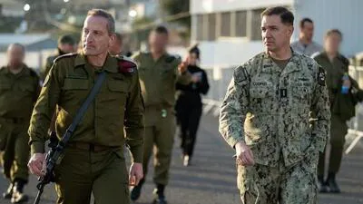 هۆشداری سێنتکام بە هێزەكانی سوپای پاسداران : دەست بەجێ پێگەکانتان بەجێ بهێڵن