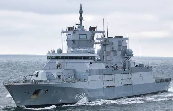 کەشتی فرێگاتی ئاڵمانی F223 Nordrhein-Westfalen گەیشتە بەندەری لیماسۆل