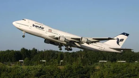 ئێران به‌شێك له‌ ئاسمانی ووڵاته‌كه‌ی به‌ڕووی گه‌شته‌ ئاسمانییه‌كاندا كرده‌وه‌