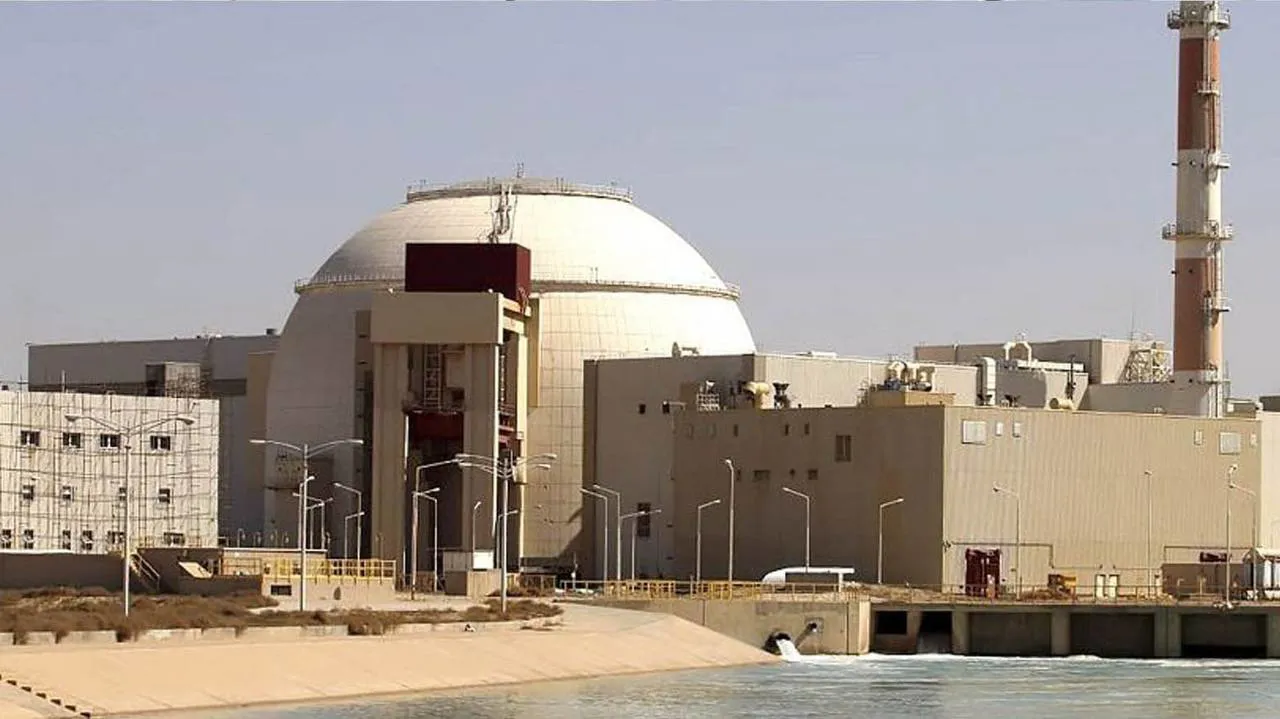 کۆمپانیای ڕووس ئەتۆم، کارمەندەکانی لە وێستگەی بووشهر دەکشێنێتەوە