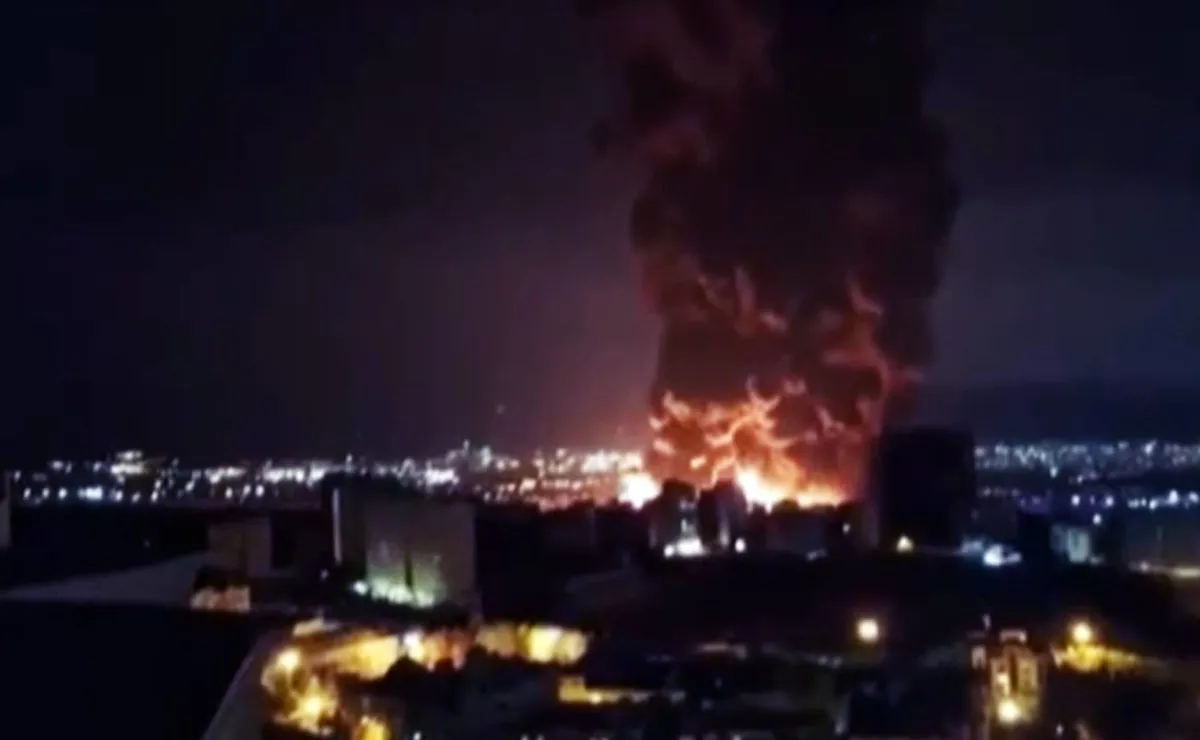 Amerîka û Îsraîlê li Tehranê li 5 tesîsên petrolê xistin