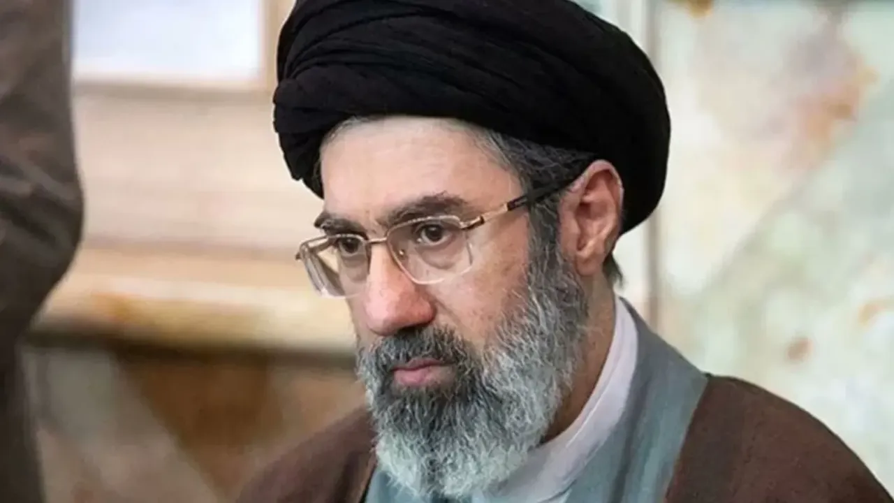 Lijneya Pisporan li ser Rêberê nû yê Îranê li hev kir