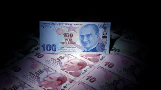 "Türkiye, TL’yi korumak için 12 milyar dolar harcadı"