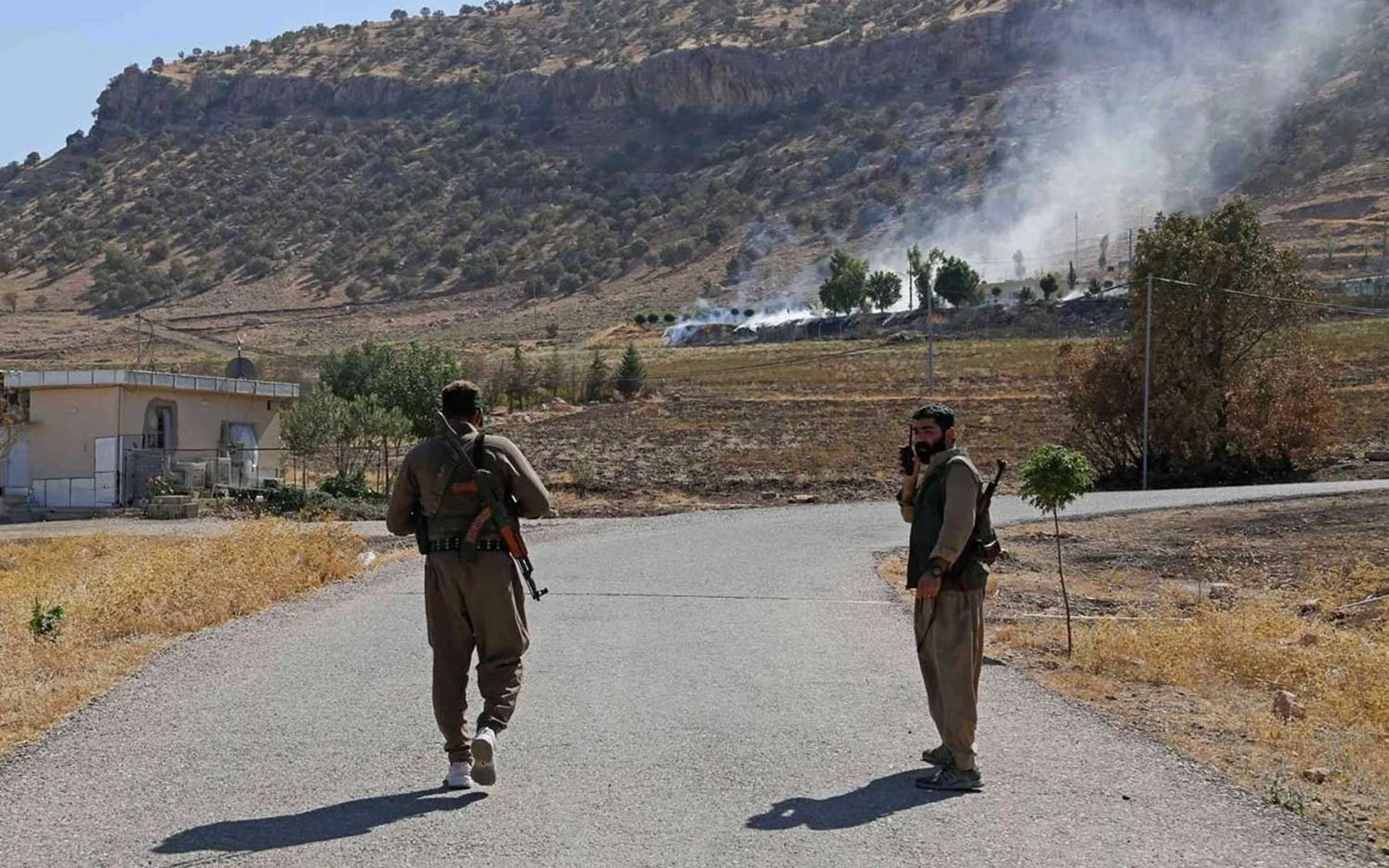 Îranê tevî agirbestê êrîşî baregehên partiyên Rojhilat kir