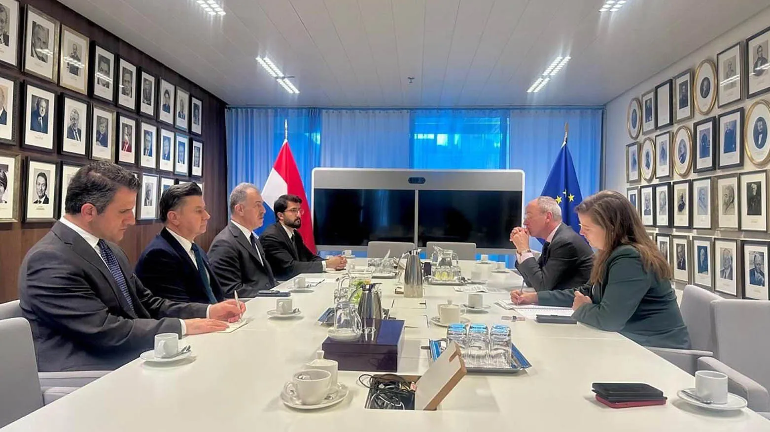 Hollandayê pêsnê rola Pêşmerge û aramiya Kurdistanê da