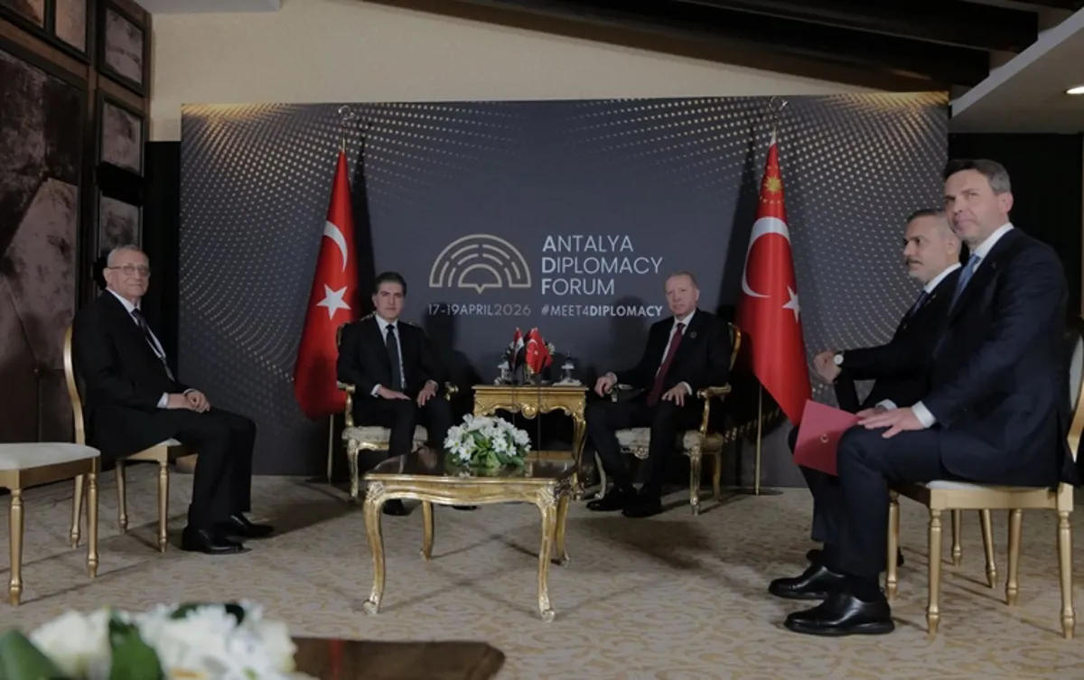 Serokê Herêma Kurdistanê Nêçîrvan Barzanî bi Erdoğan re civiya