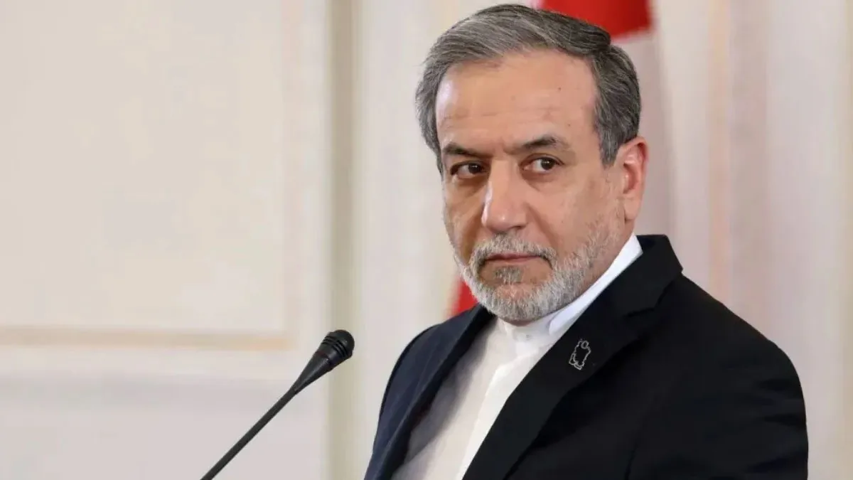 Arakçi, berya hevdîtinên Pakistanê diçe Rûsya, Umman û Pakistanê