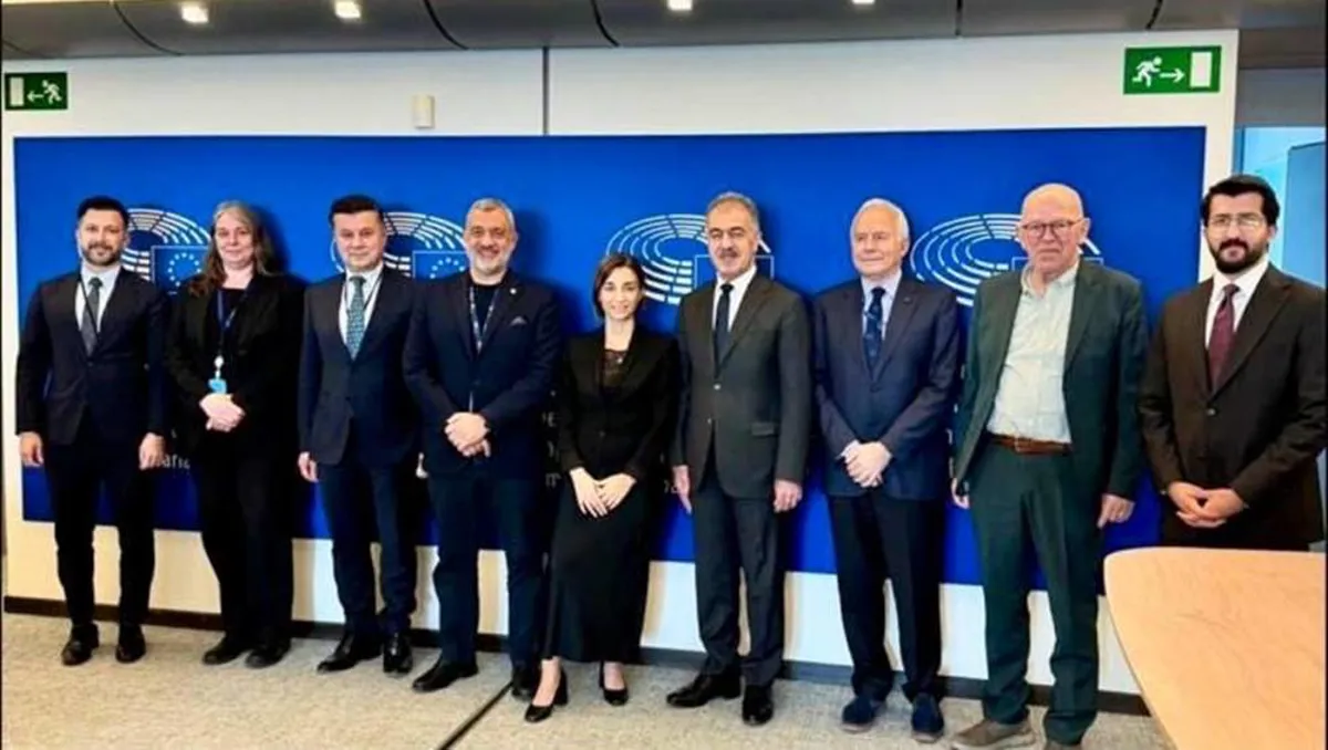 Dizayî: Rewşa herêmê di navbera nal û bizmaran de ye