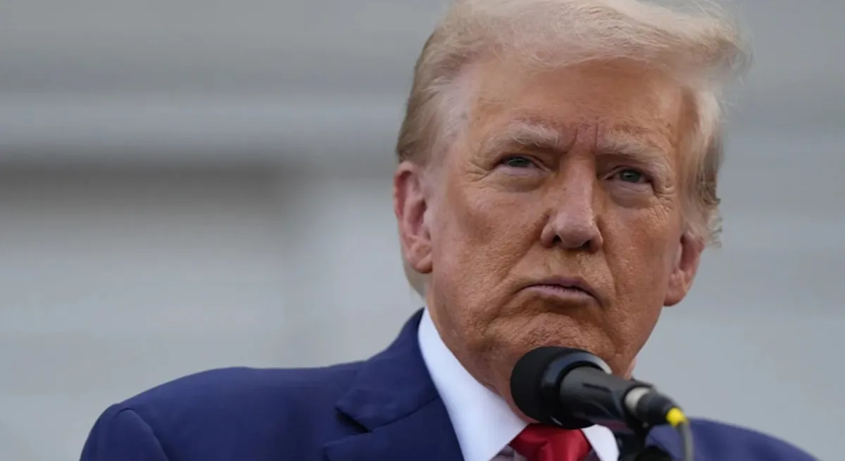 "Hêzên Deryayî yên Amerîkî li keştiya Îranî xistin"