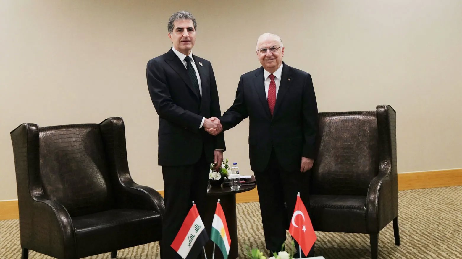 سەرۆکی ھەرێمی کوردستان و وەزیری بەرگری تورکیا جه‌ختیان له‌ ئاشتی کردەوە