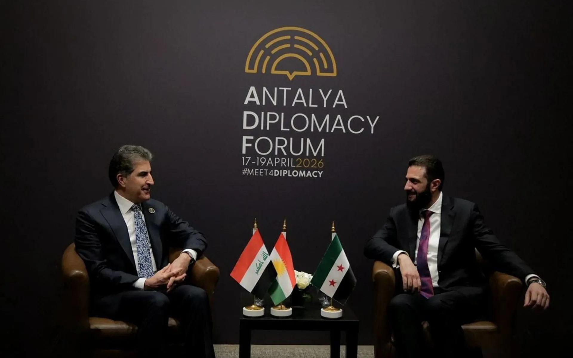 Neçirvan Barzani ile Ahmed Şara Antalya'da bir araya geldi