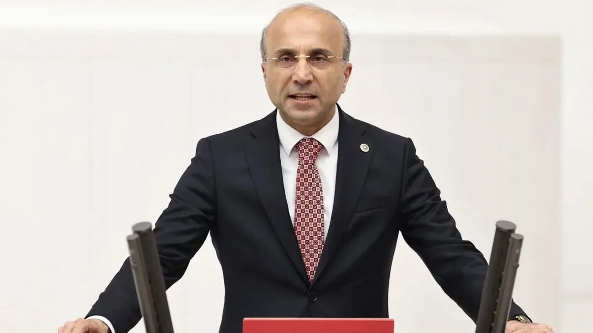 Parlementerê CHPê Genç: “Çekdariya bê ruxset di asta herî bilind de ye”