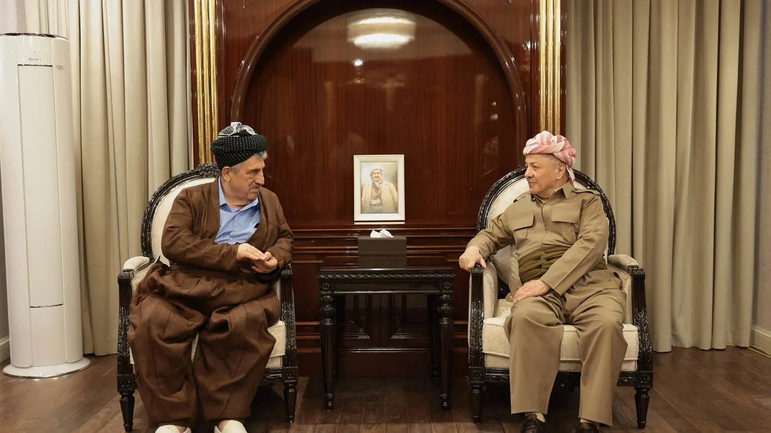 Serok Barzanî û Mihemed Hacî Mehmûd civiyan