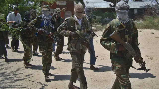 Li Somaliyê 29 çekdarên Eş-Şebabê hatin kuştin